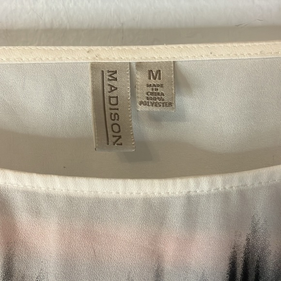 Madison Blouse Dolman Sleeves Cut Out Shoulder With Tie Gorgeous! Size Medium - Picture 4 of 11